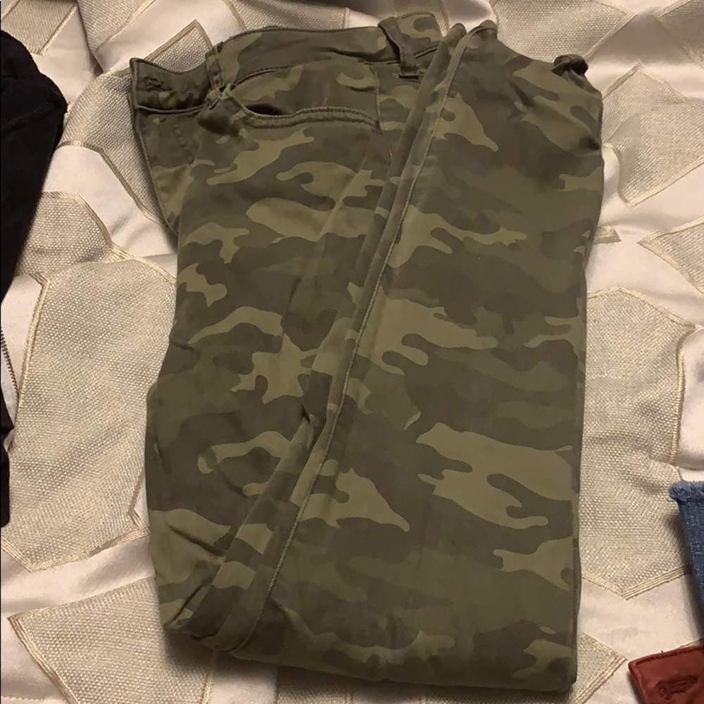 Camo American eagle jeans